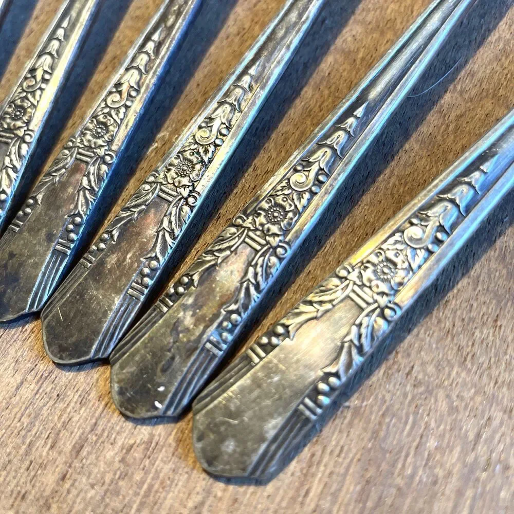 Oneida Simeon L & George H Rogers Dessert Forks 7 Pcs Silver Plate Jasmin
